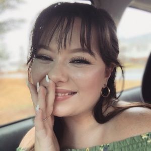 Meet your Posher, Iris